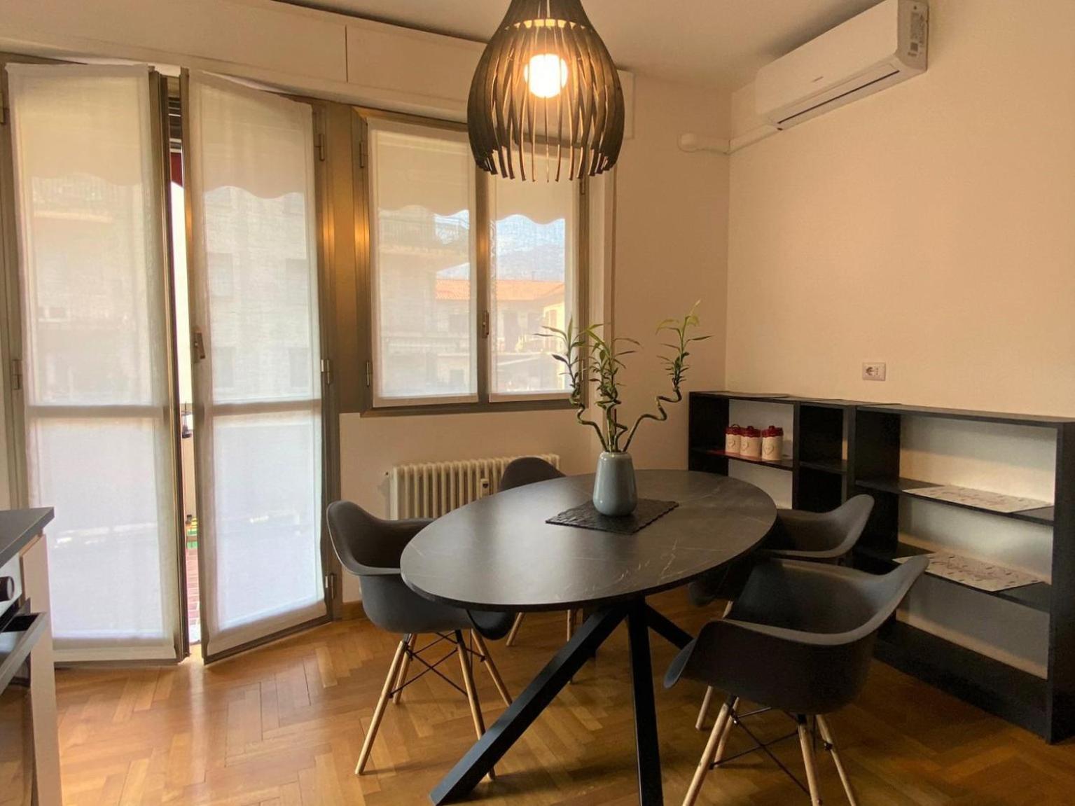 The Little Duck - Modern Apartment With Balcony Como Exterior foto